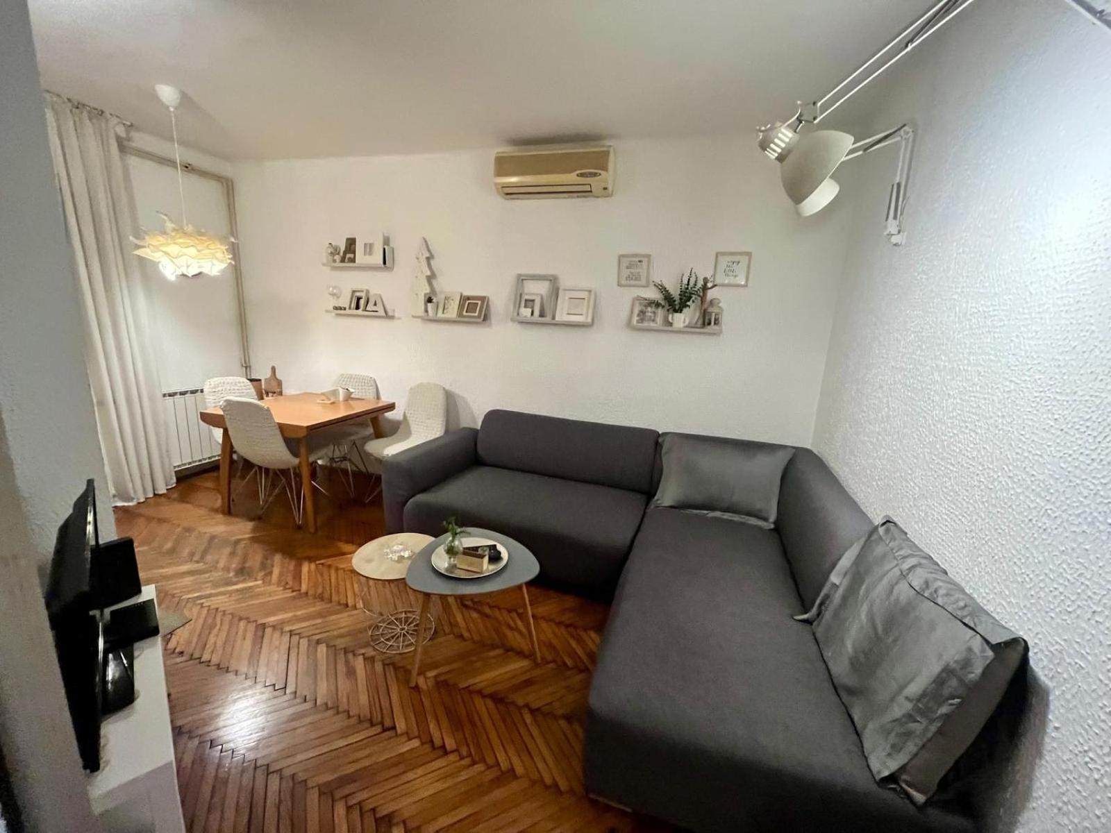 Appartement Kopernik - Parking Available à Belgrade Extérieur photo